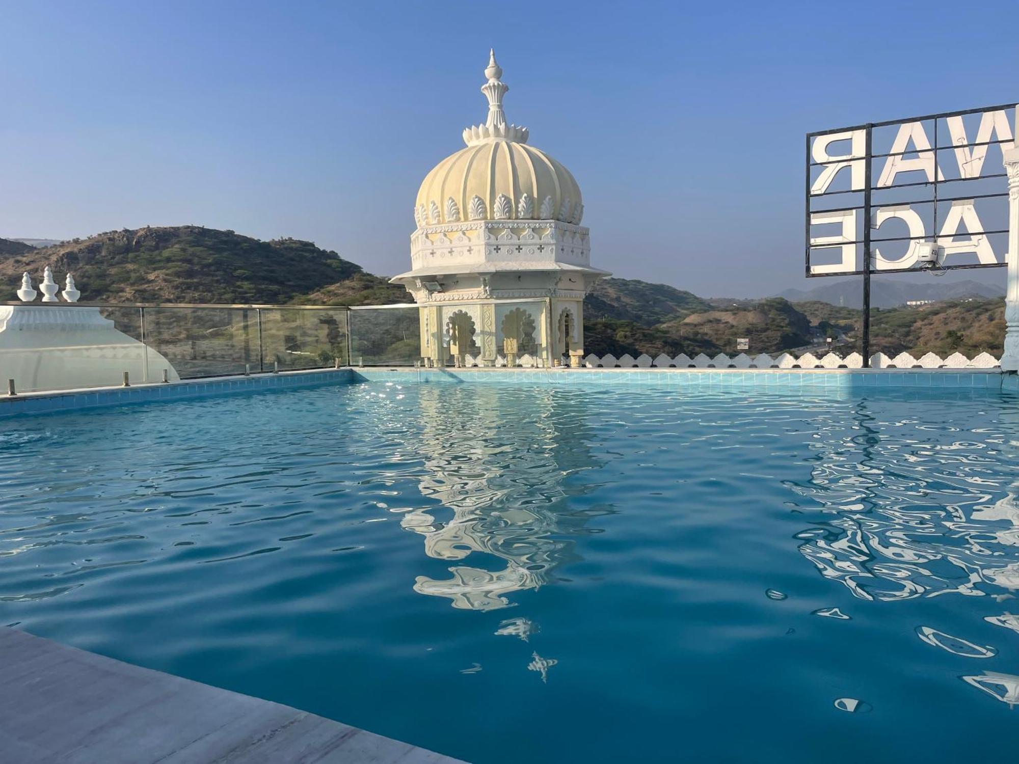 Mewar Palace Resort And Spa Ουνταϊπούρ Εξωτερικό φωτογραφία