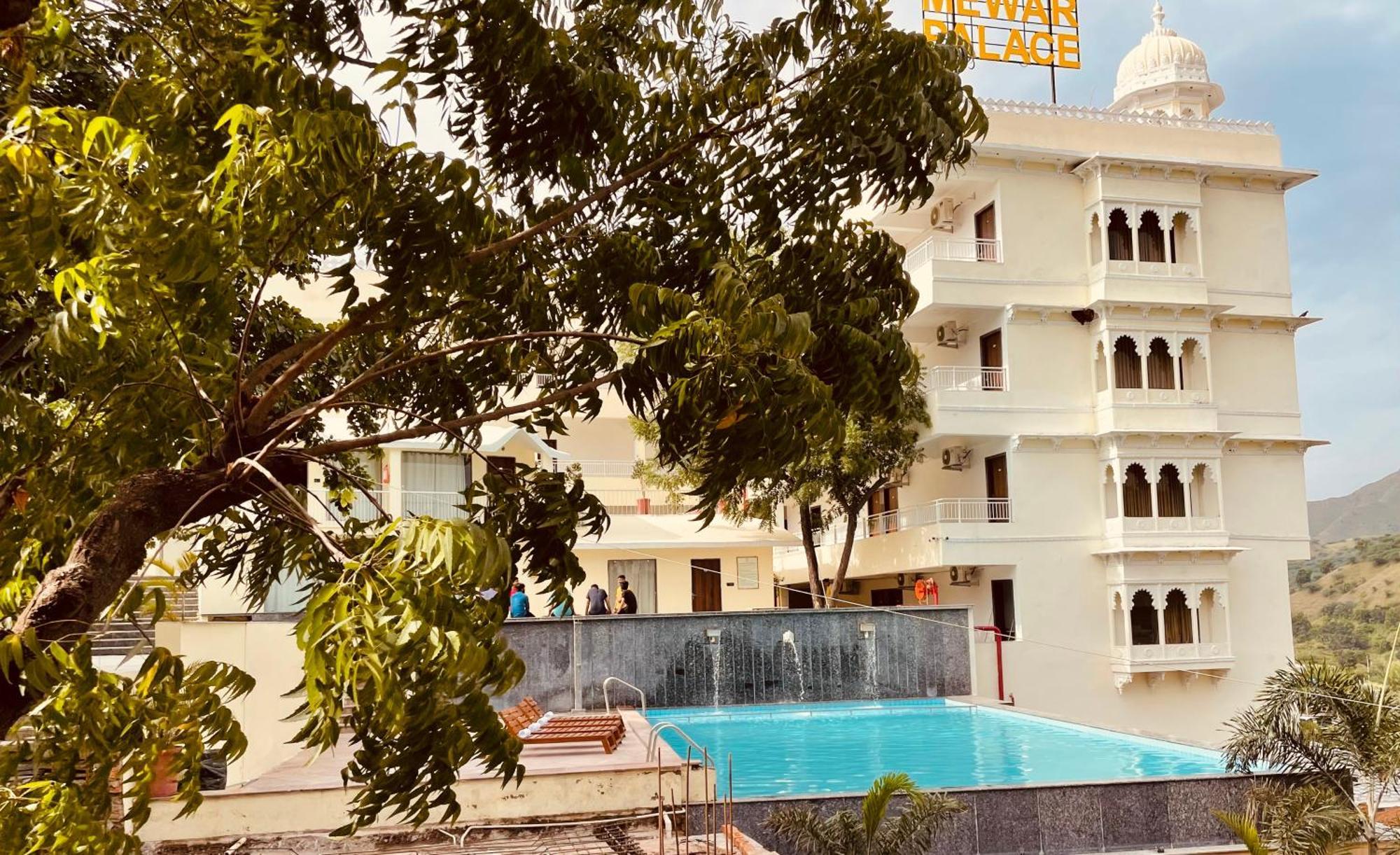 Mewar Palace Resort And Spa Ουνταϊπούρ Εξωτερικό φωτογραφία