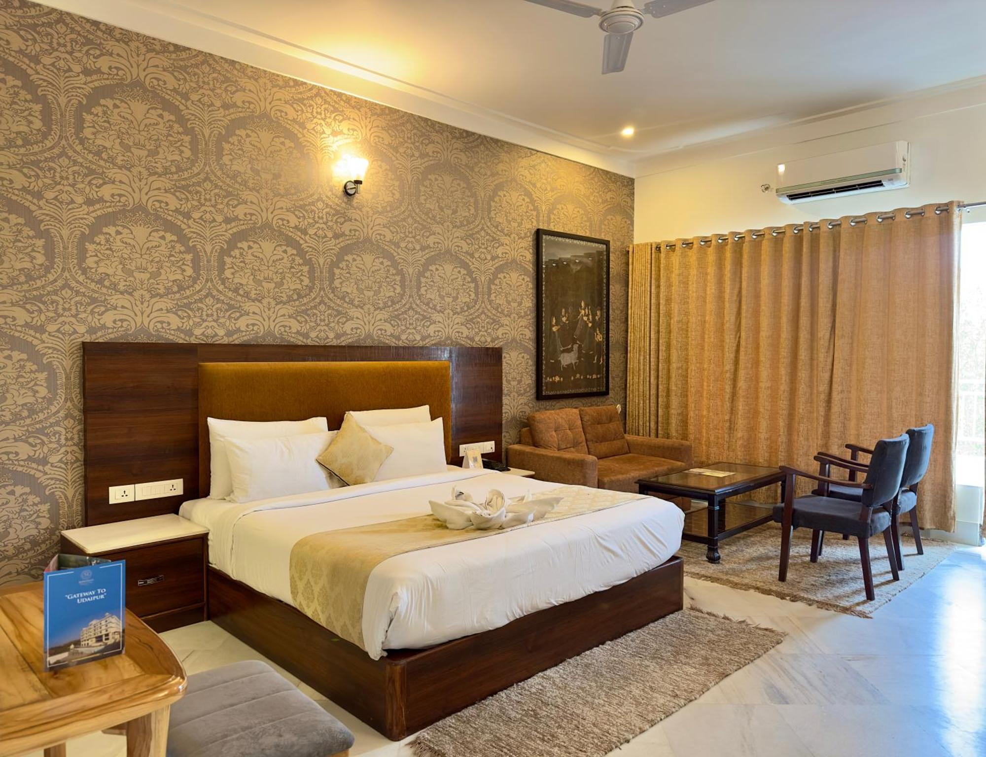 Mewar Palace Resort And Spa Ουνταϊπούρ Εξωτερικό φωτογραφία